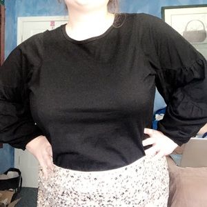 Umgee black shirt, billow sleeves